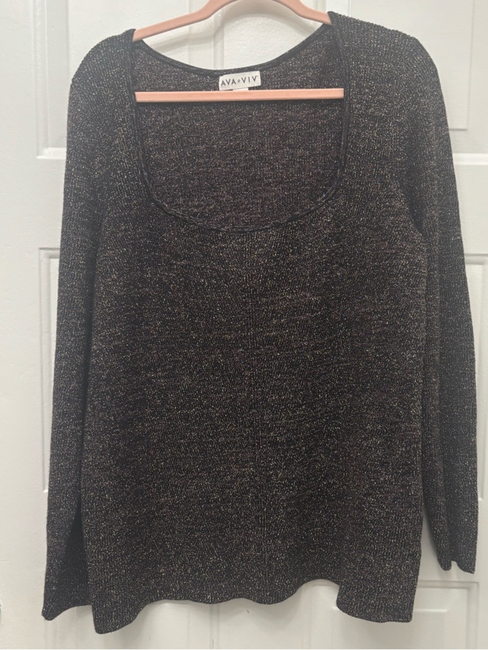 Ava & Viv Black and Gold Metallic Knit Top